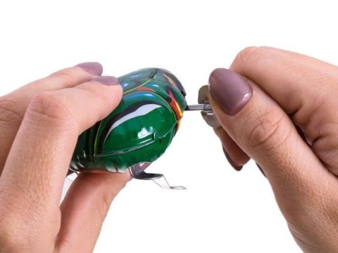 ŻABA kultowa metalowa skacząca żabka HIT z PRLu