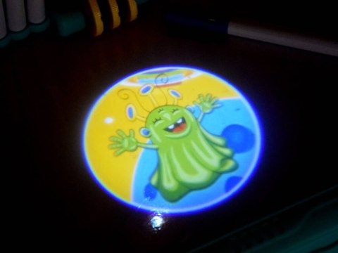 Kosmiczny PROJEKTOR RZUTNIK do wyświetlania, rysowania ZESTAW PLASTYCZNY