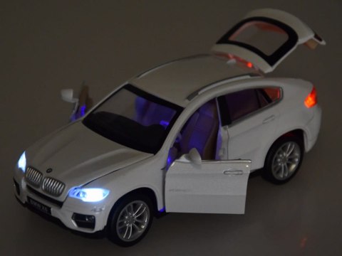 Auto metalowe BMW X6 model skala 1:32 biały SUV światło dźwięk