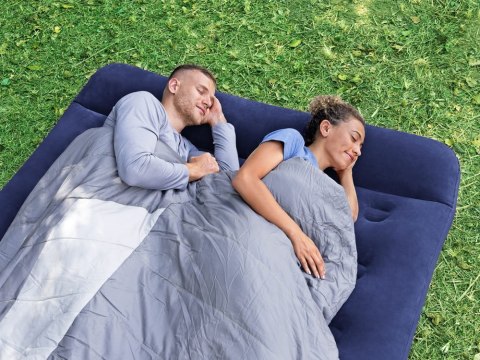 Materac dmuchany Air Mattress Queen wbudowana pompka 203x152 Bestway 67226