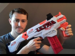 Zestaw Wielki Pistolet automat Nerf Ultra Focus + naboje styropian