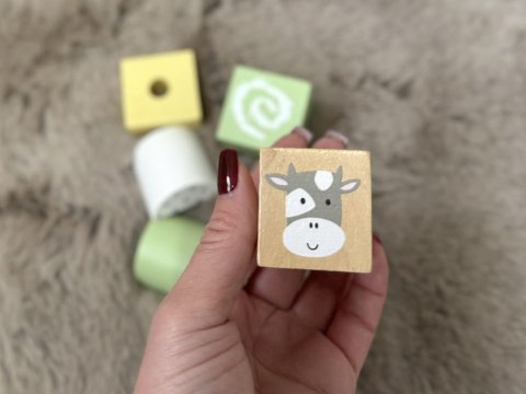 Miętowa Drewniana Kolejka Lokomotywa z Wagonami i Klockami 23 elementy