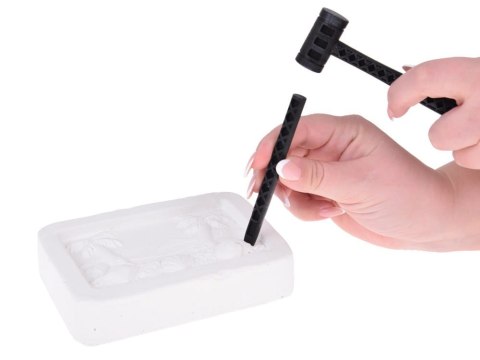 Mały archeolog wykopaliska kopalnia diamentów kamieni szlachetnych