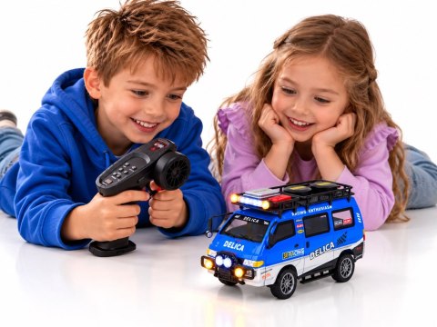 Samochód zdalnie sterowany Mitsubishi Delica 1:24 Terenowy van RC0805